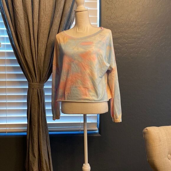 4/$20 Sucrefas tie dye crop top sweatshirt - Picture 1 of 8